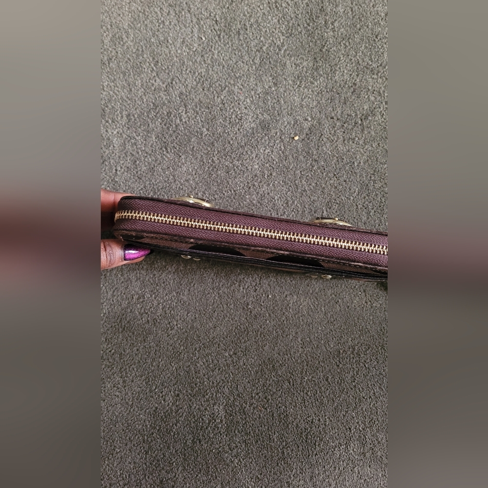 Coach Wallet - Picture 5 of 7